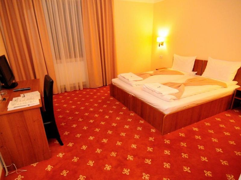 Hotel Termal Feredőgyógy Kültér fotó