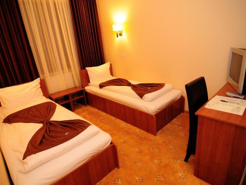 Hotel Termal Feredőgyógy Kültér fotó